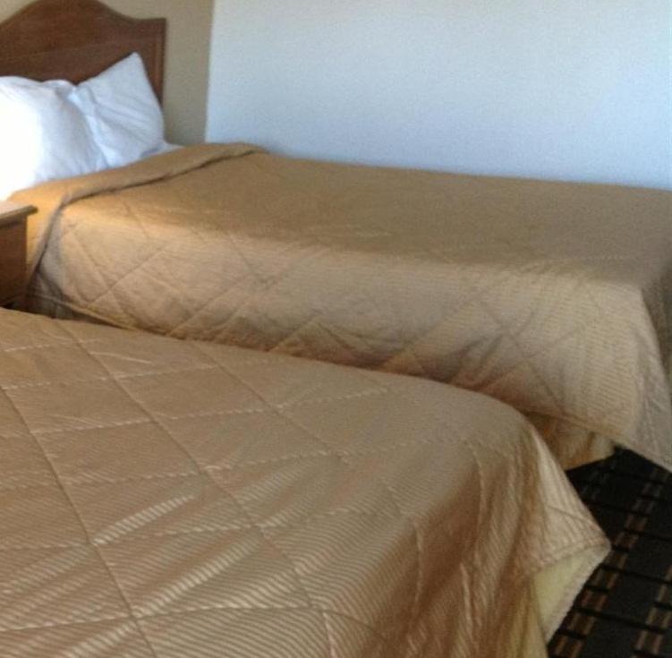 Americas Best Value Inn Elizabethtown Room photo