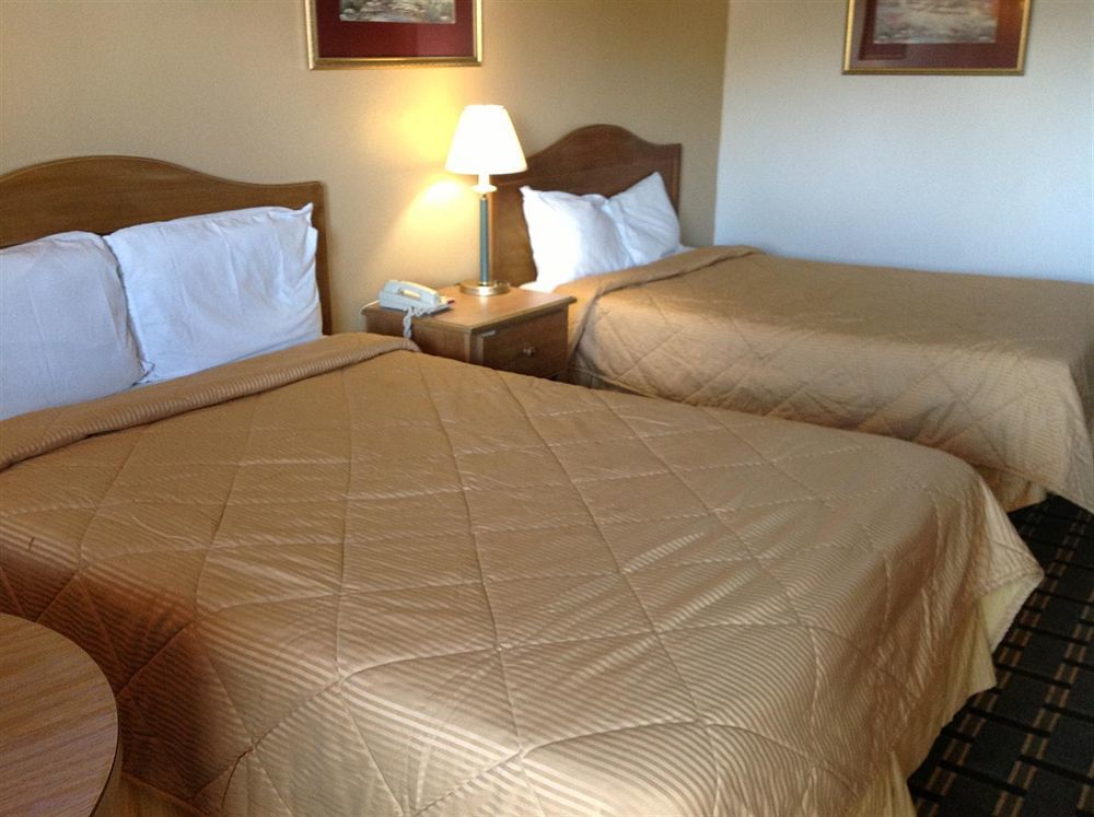 Americas Best Value Inn Elizabethtown Exterior photo